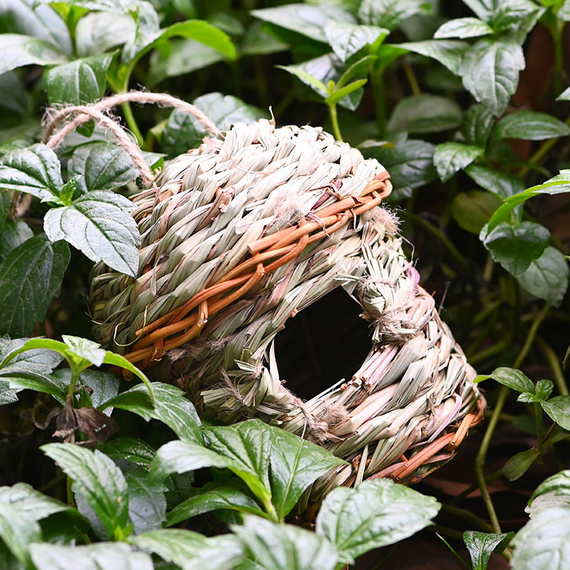 Handwoven Straw Bird Nest – Creative Cage