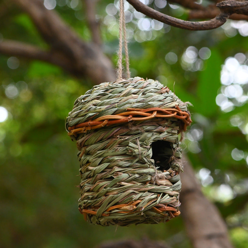 Handwoven Straw Bird Nest – Creative Cage